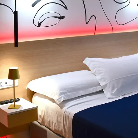 Otel Bajamar 4*